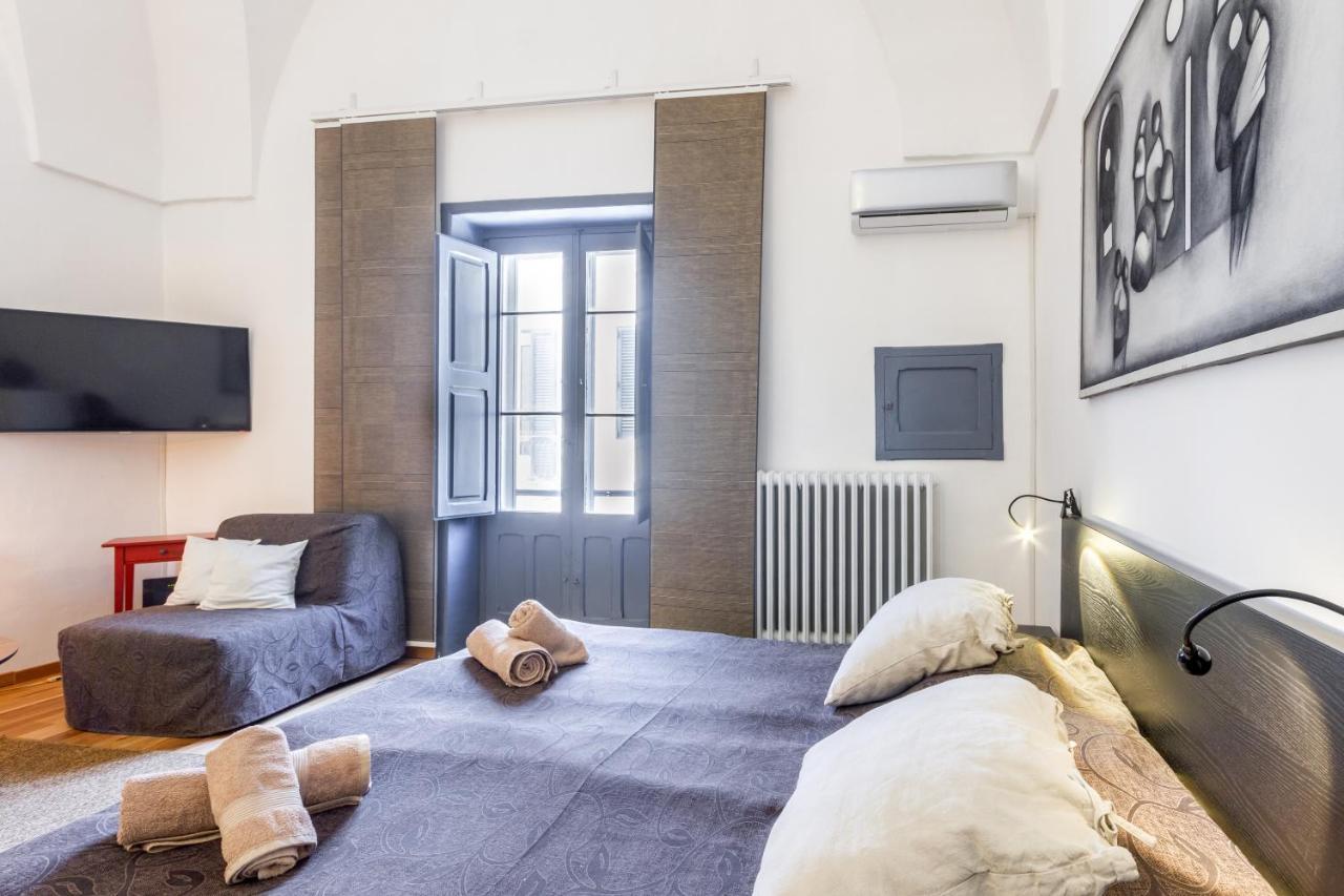 Appartamento Lecce Center Charming Flat With Terrace Esterno foto