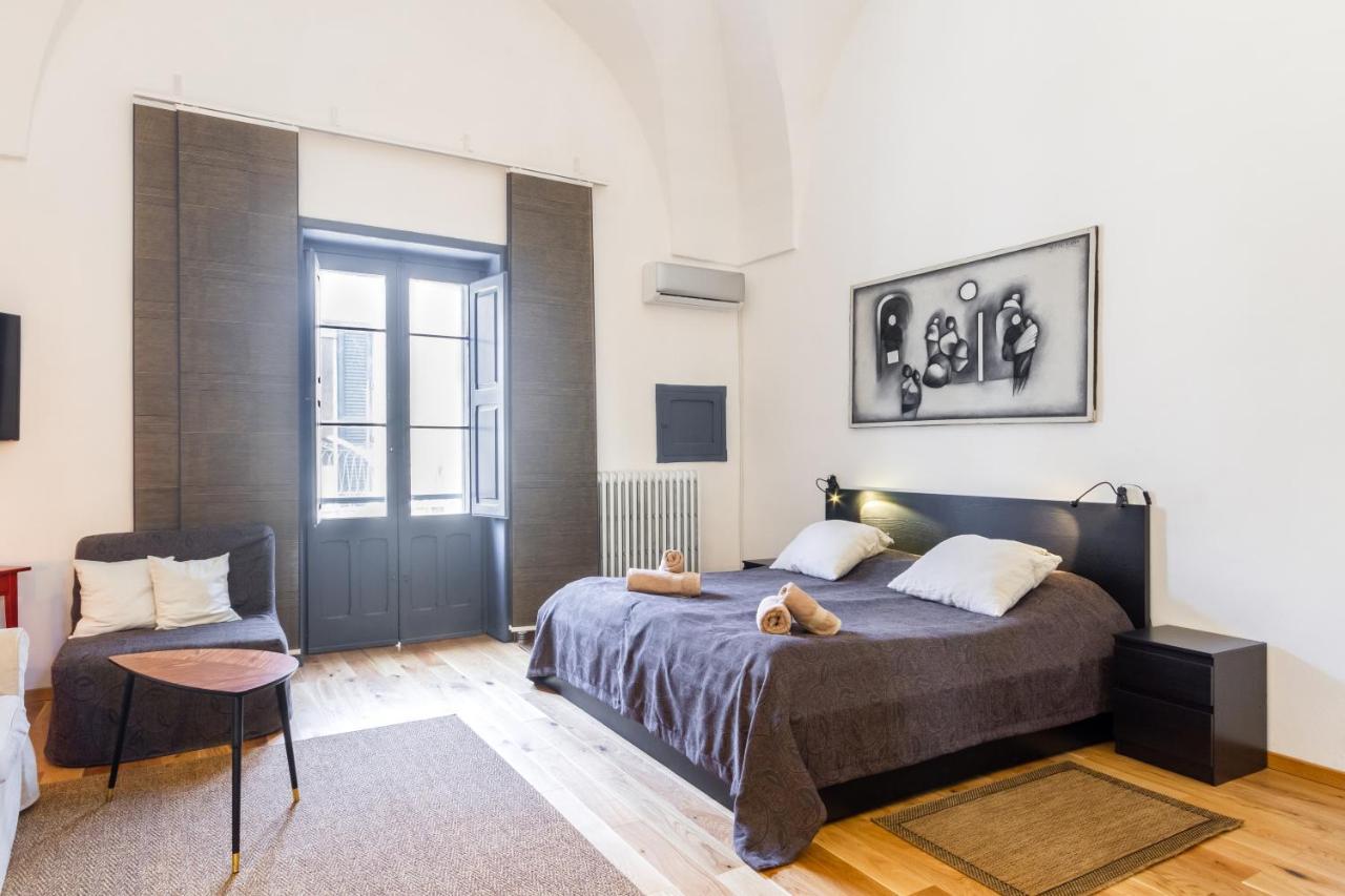 Appartamento Lecce Center Charming Flat With Terrace Esterno foto