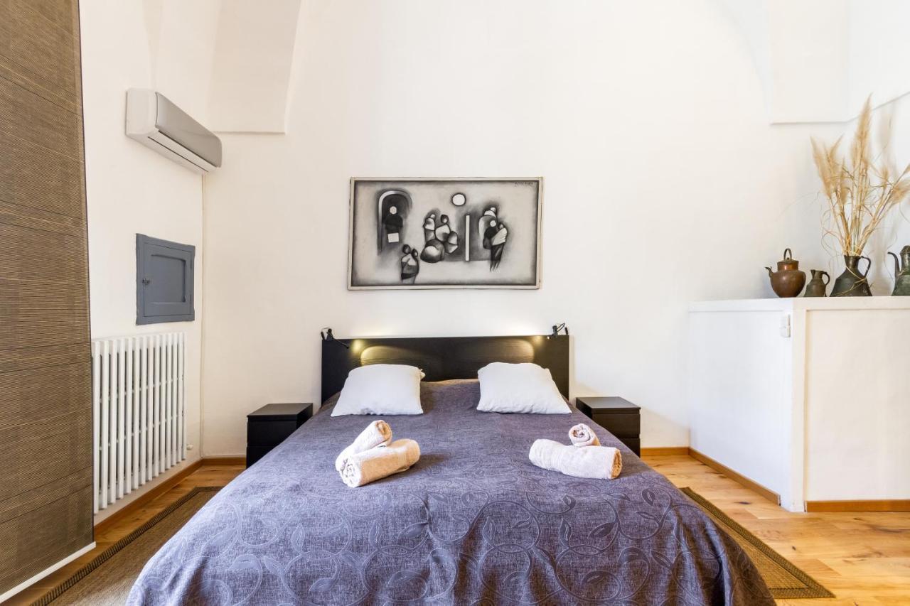 Appartamento Lecce Center Charming Flat With Terrace Esterno foto
