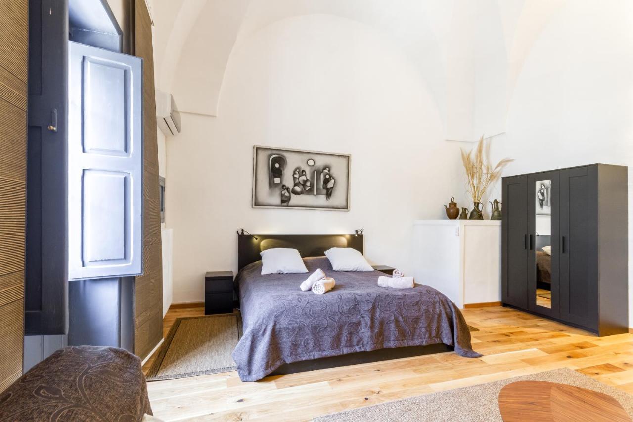 Appartamento Lecce Center Charming Flat With Terrace Esterno foto
